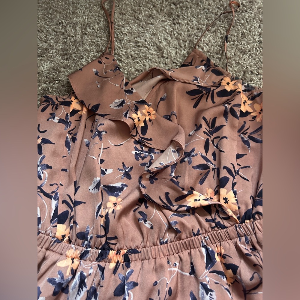 Express Dress - Picture 4 of 8